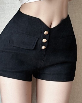 Short low-waist single-breasted simple black shorts for women