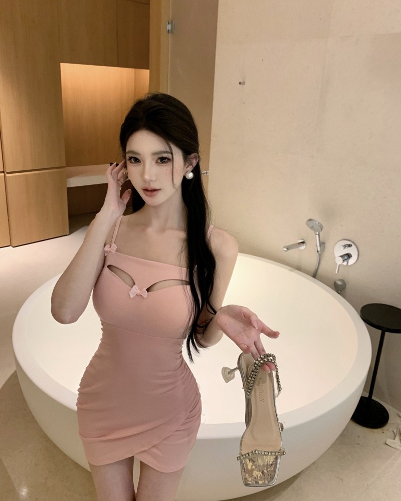 Hollow sling enticement slim pink sexy dress