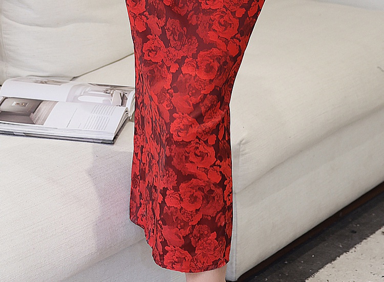 Red halter package hip pinched waist long slim dress for women
