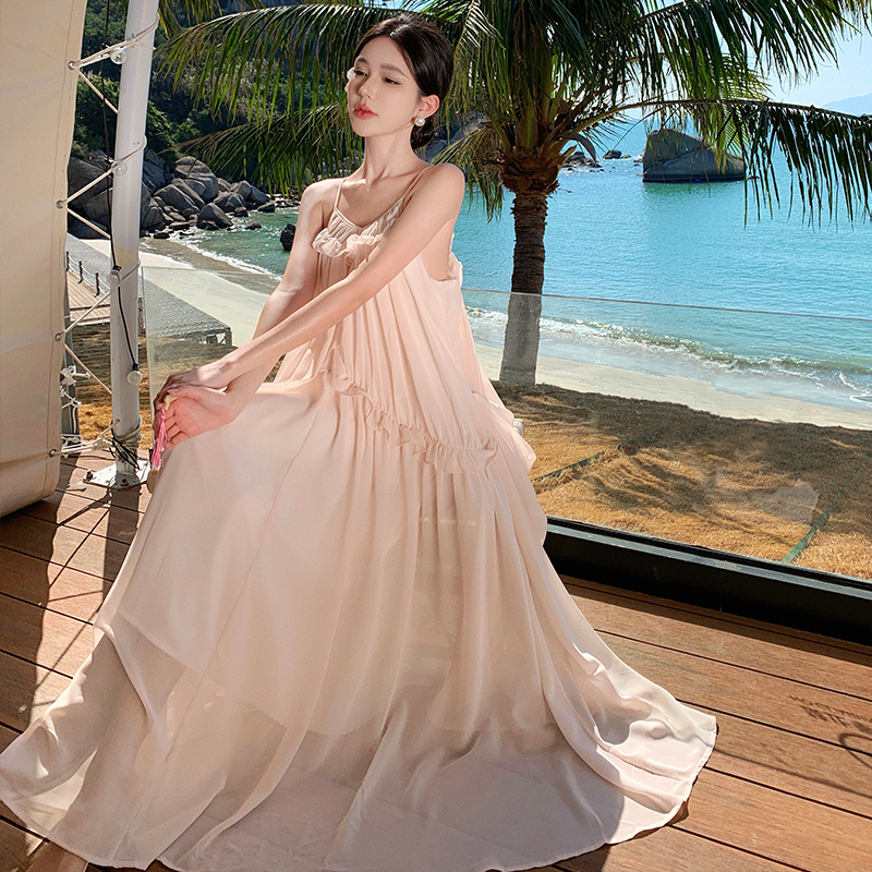 Romantic V-neck vacation sling beautiful dress