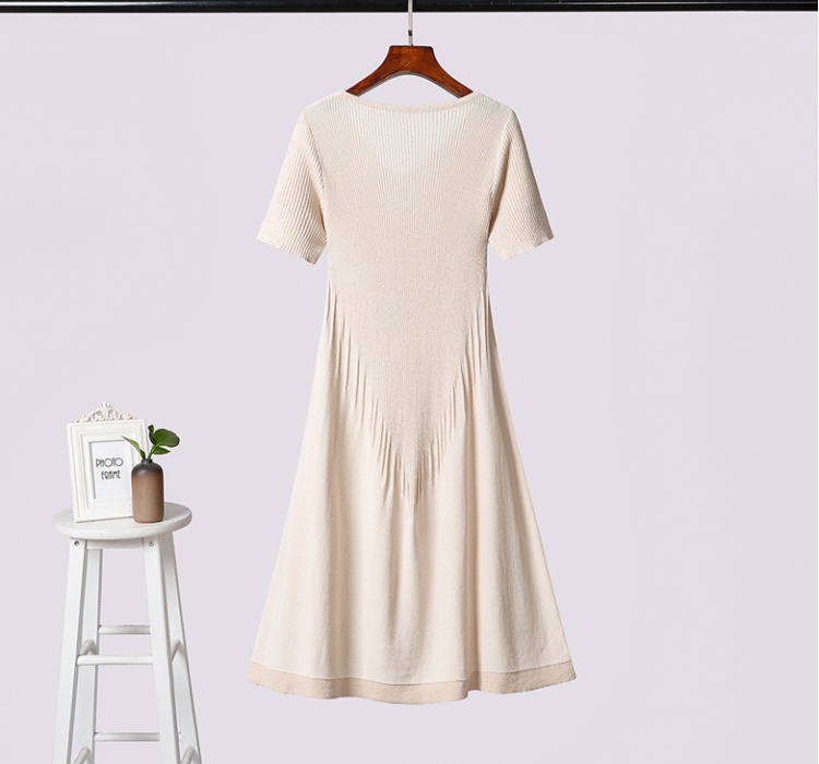 Knitted short sleeve summer V-neck A-line dress for women