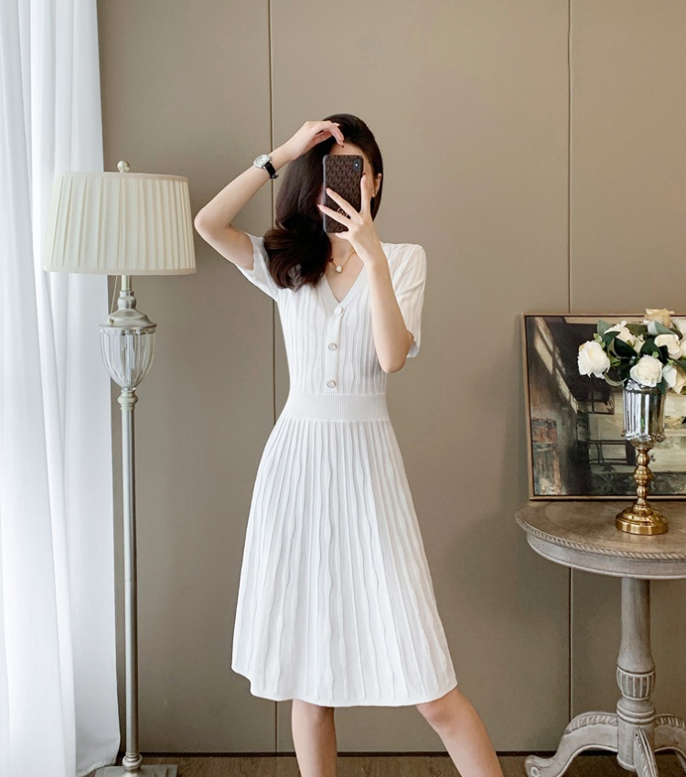 Chanelstyle knitted A-line white ice silk dress for women