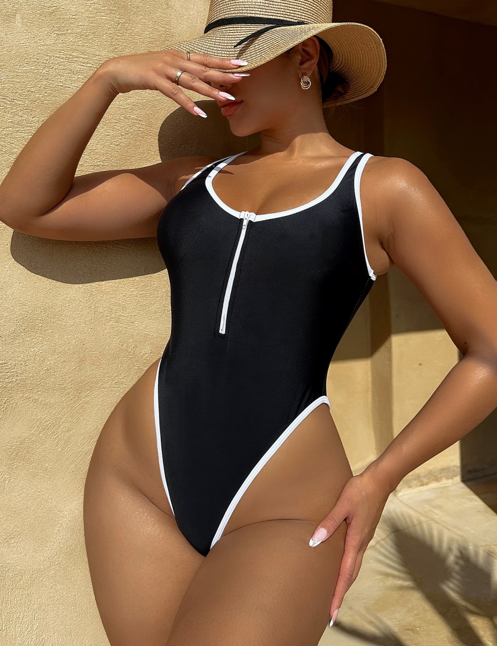 Zip bikini integrated sexy black European style swimwear