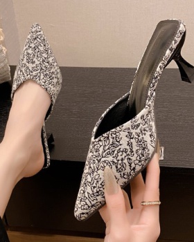 Middle-heel summer fine-root pointed slippers for women
