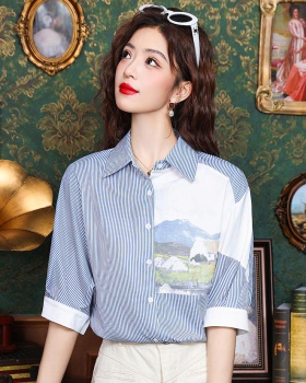 Splice niche blue-white short sleeve printing shirt for women