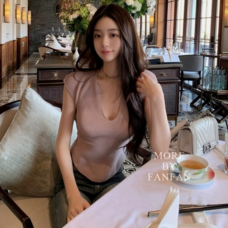 Spring slim sexy knitted enticement T-shirt for women