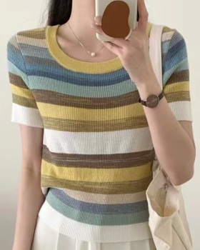 Short sleeve summer colors T-shirt screw thread slim sweater