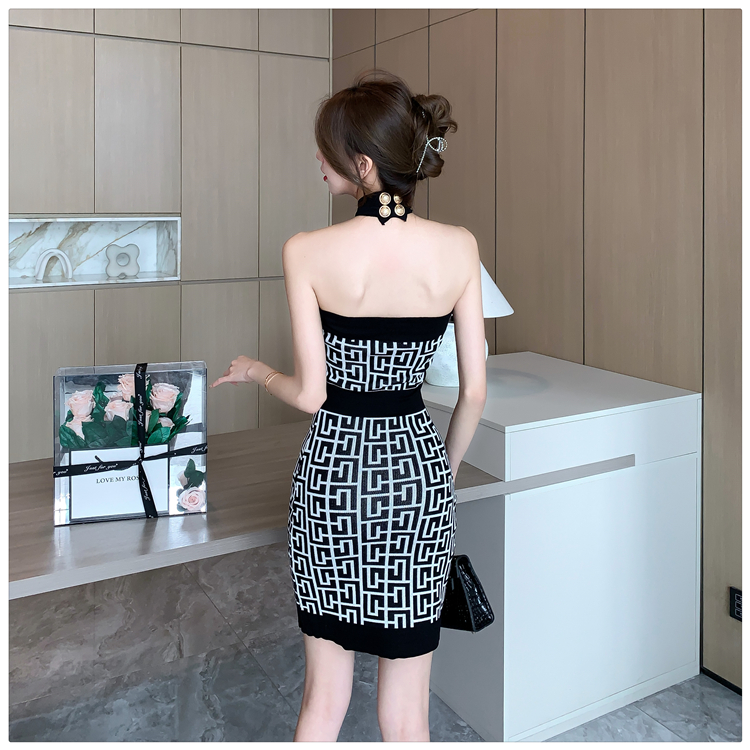 Halter slim sexy T-back knitted pinched waist dress