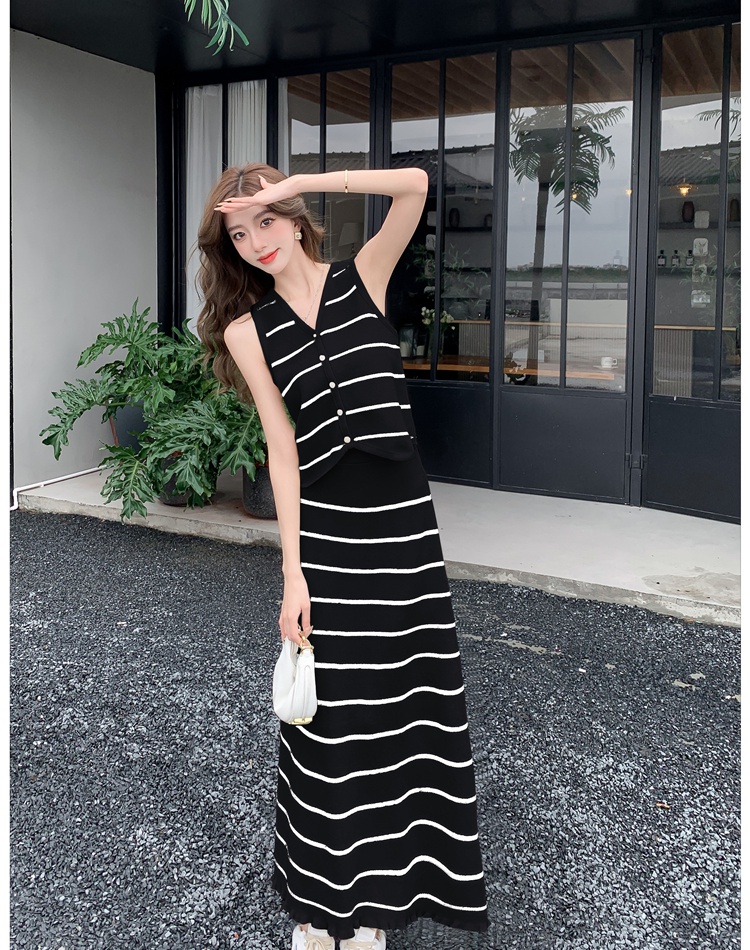 Temperament France style long skirt stripe vest 2pcs set