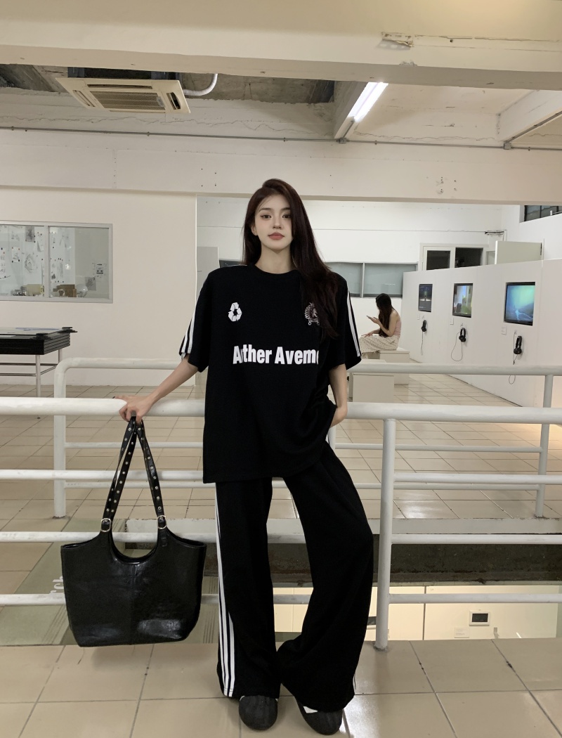 Printing retro T-shirt straight sweatpants a set