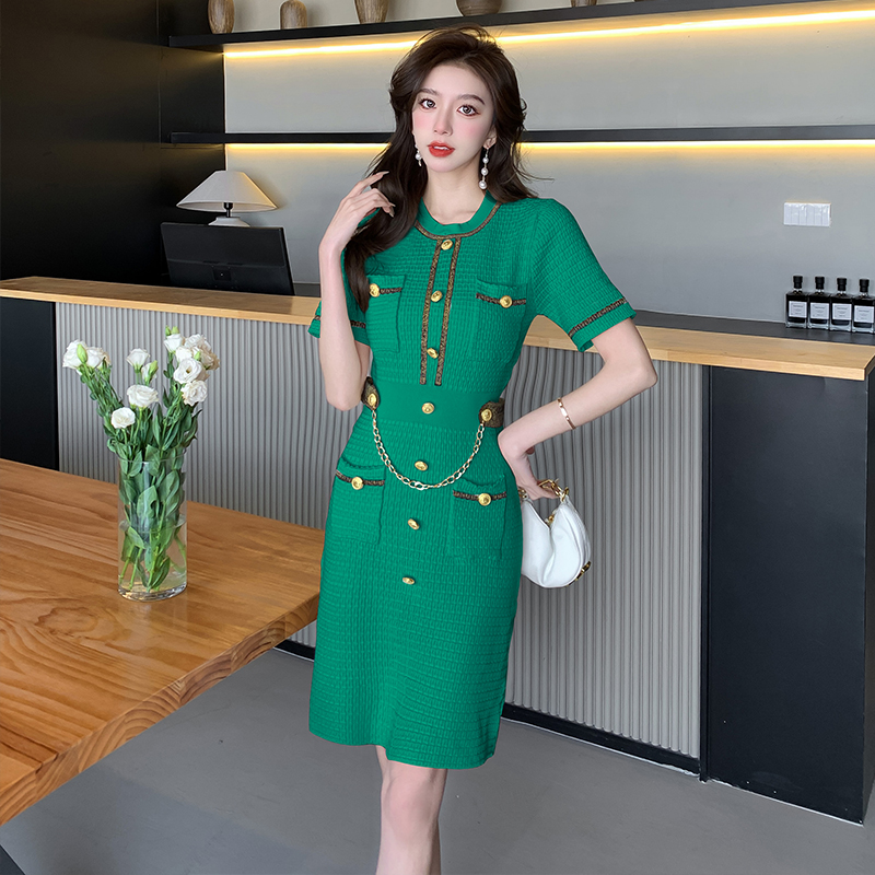 Niche short sleeve ladies knitted temperament dress