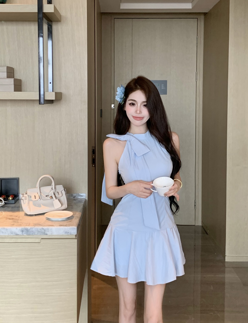 A-line sleeveless sleeveless dress pinched waist T-back