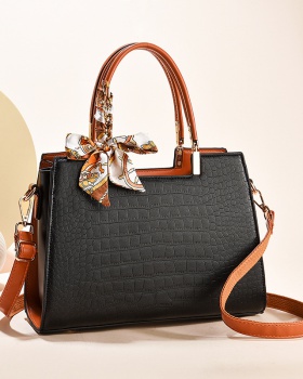 Middle-aged high capacity handbag gift bag for women