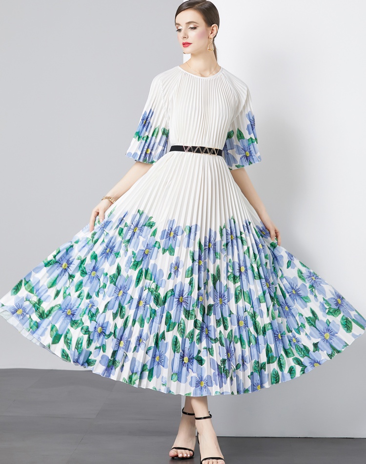 Pleated organ big skirt Pleats Please dress