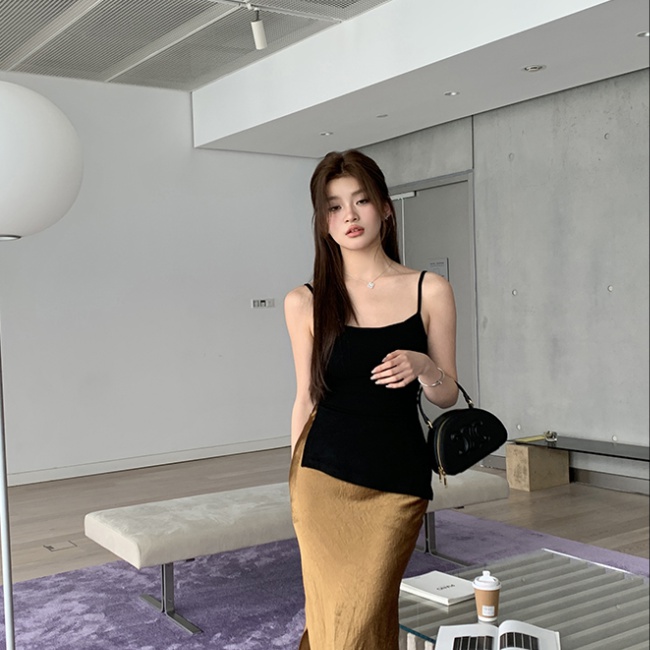 Summer irregular sling vest modeling split tops