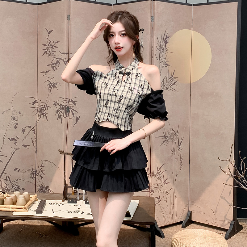 Strapless skirt pleated shirt a set for women