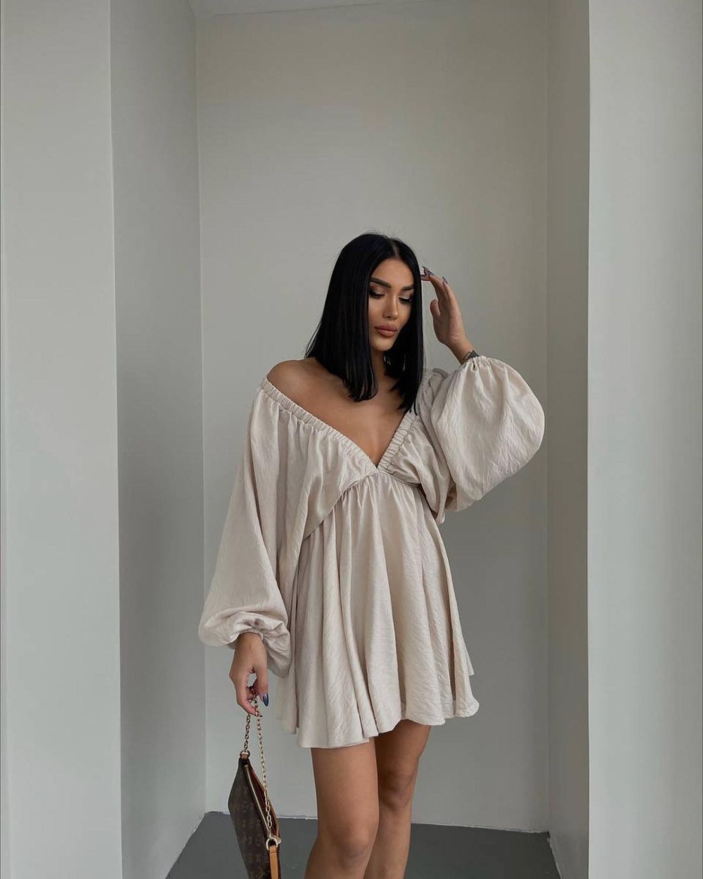 Long sleeve simple European style big skirt dress