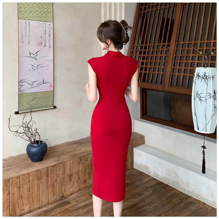 Temperament Chinese style cheongsam package hip split formal dress