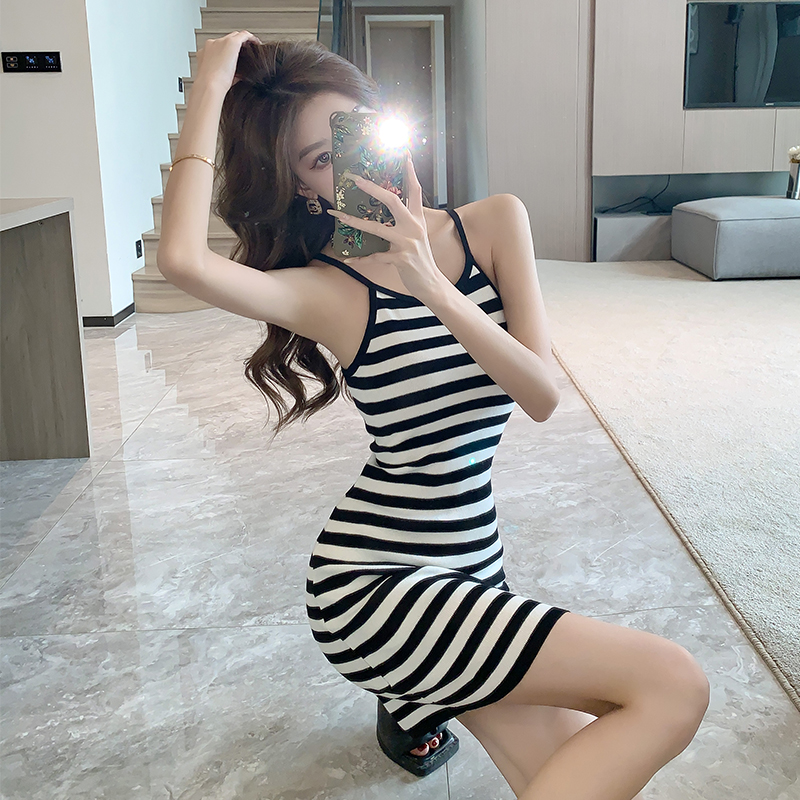Small fellow knitted dress package hip T-back for women