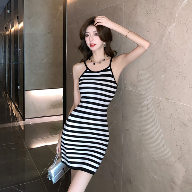 Small fellow knitted dress package hip T-back for women