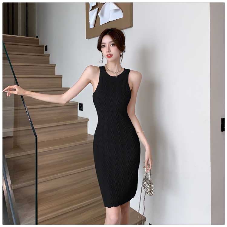 Knitted halter T-back package hip dress for women