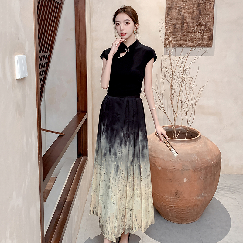 Pleated butterfly buckle tops short sleeve skirt a set