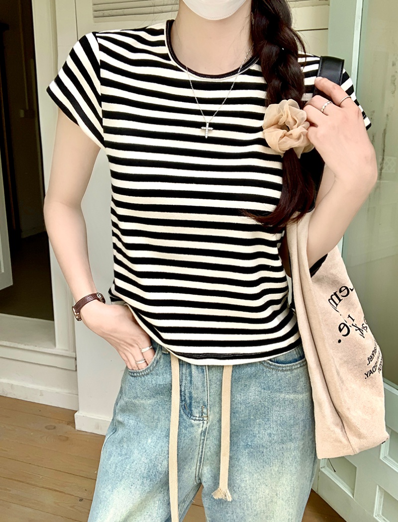 Short sleeve short stripe T-shirt niche slim round neck tops