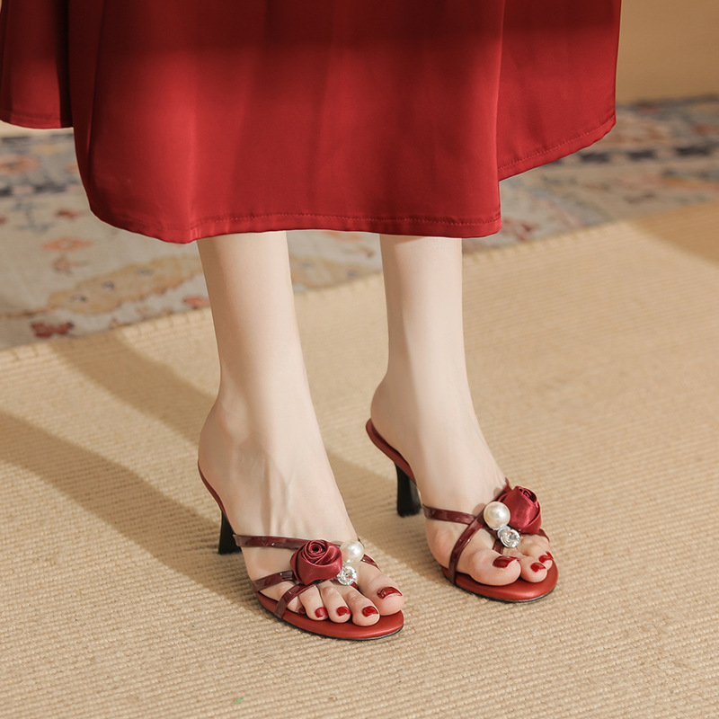 Summer fine-root rose sandals red wears outside  for women