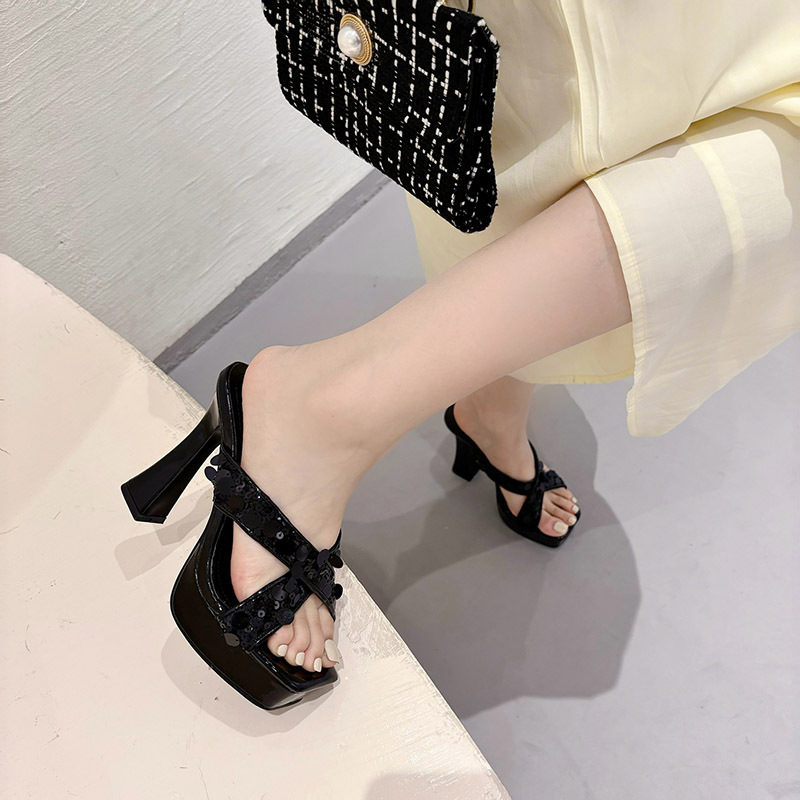 High-heeled thick high-heeled shoes summer skirt