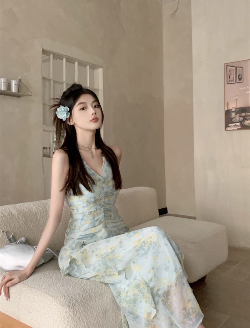 Thin sandy beach dress seaside lady strap dress