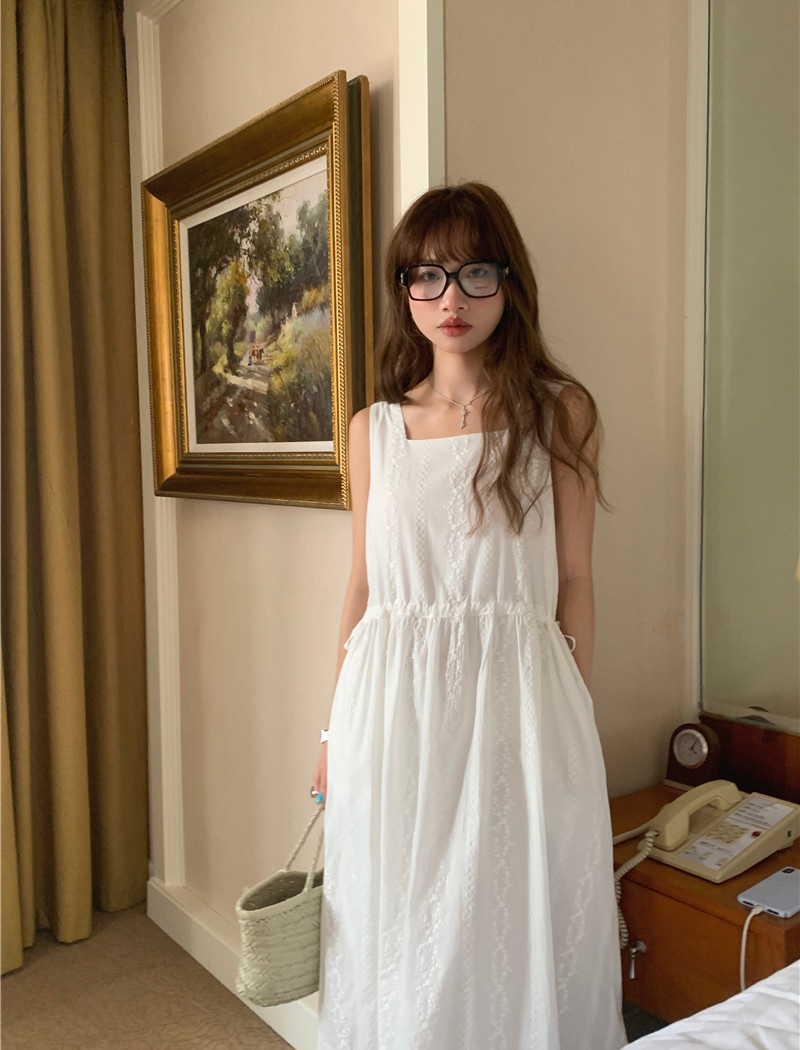 Sweet refreshing vest pinched waist Korean style dress