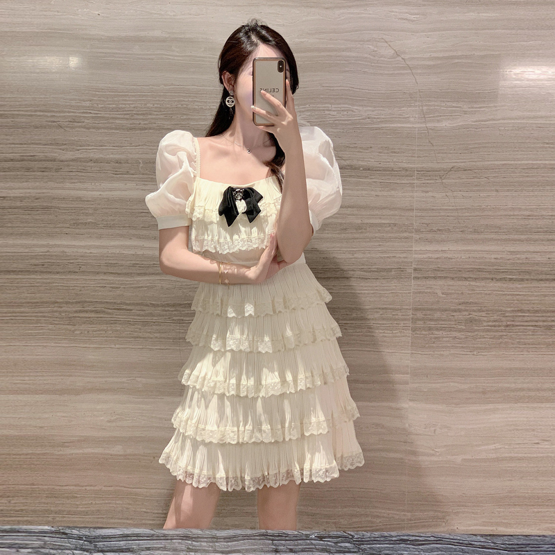 Chanelstyle lace France style crimp splice bow cake dress