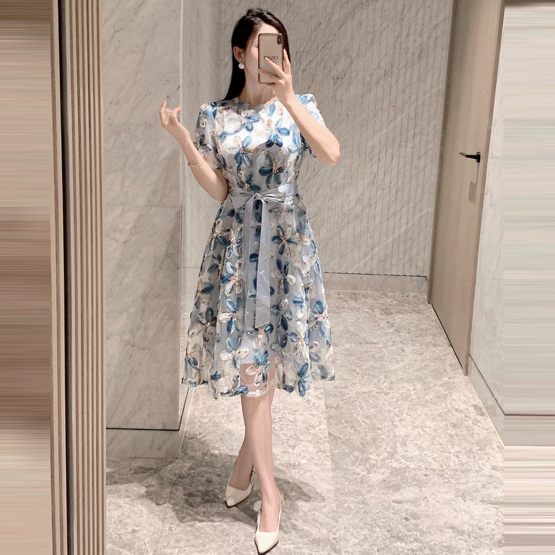 Temperament ladies blue embroidered refinement dress