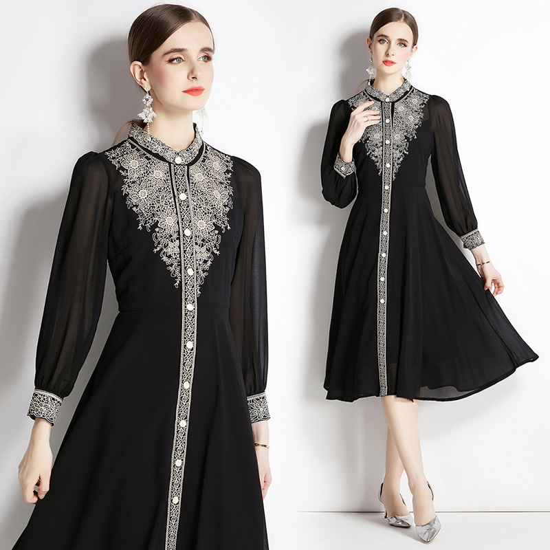 Slim long sleeve gold line long embroidered spring dress