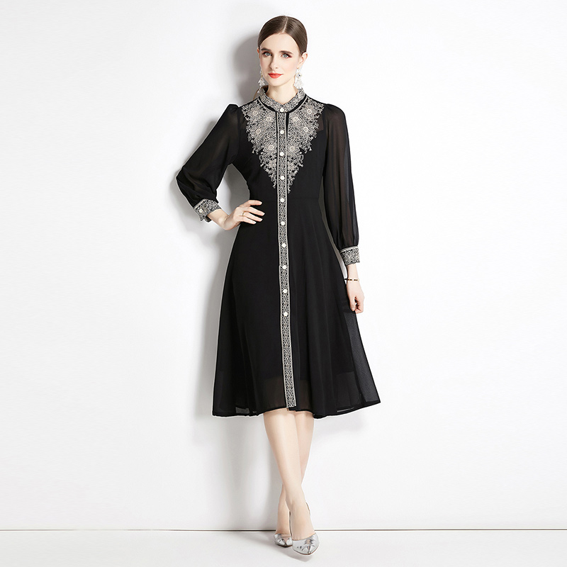 Slim long sleeve gold line long embroidered spring dress