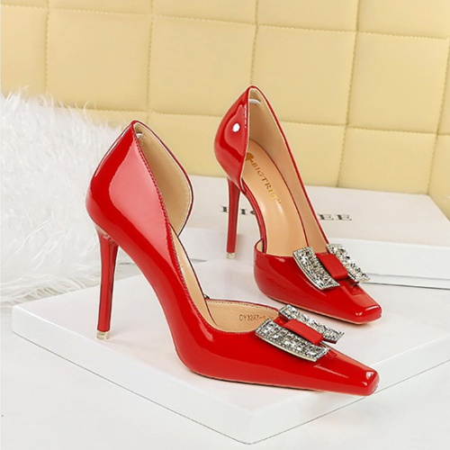 High-heeled high-heeled shoes patent leather shoes