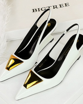 Patent leather hollow slipsole high-heeled shoes