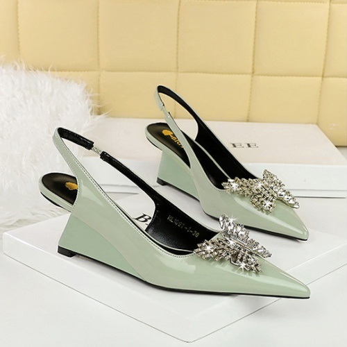 Patent leather pointed slipsole bow shoes for women