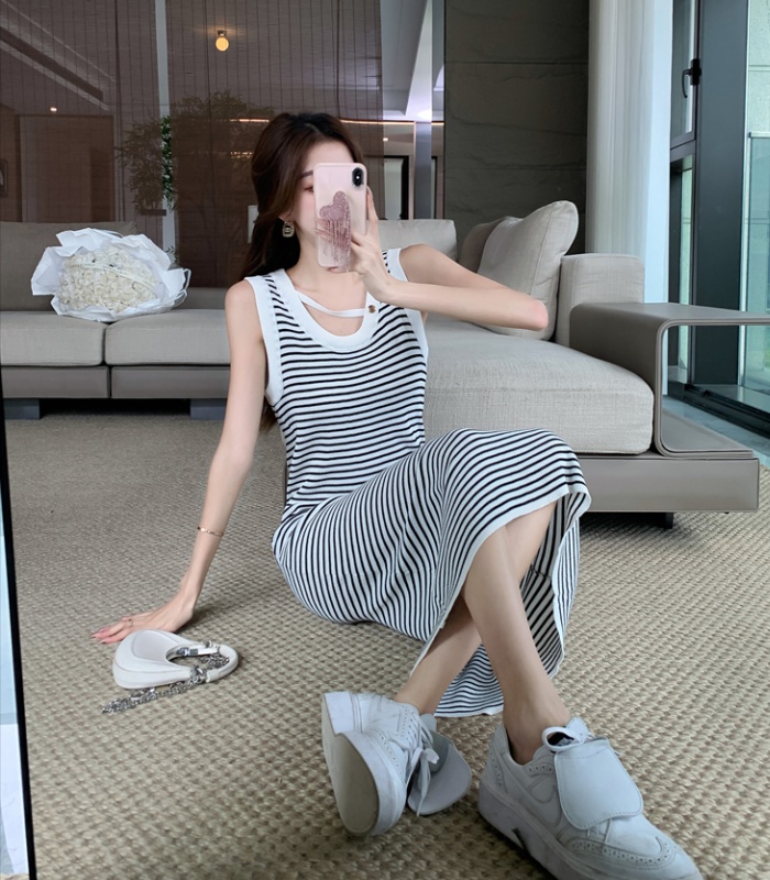 Knitted stripe sleeveless dress loose slim dress