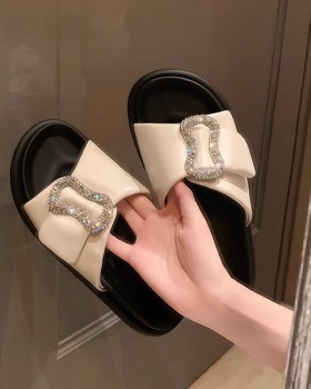Thick crust fashion sandals wears outside shoes for women