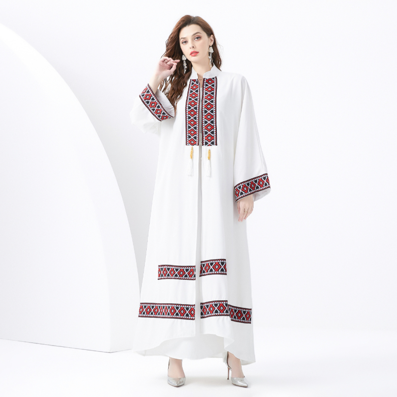 Retro long vacation smock court style embroidery robe 2pcs set