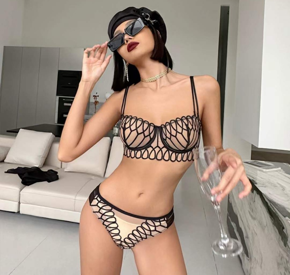 Big chest very thin Bra lace transparent underwear a set