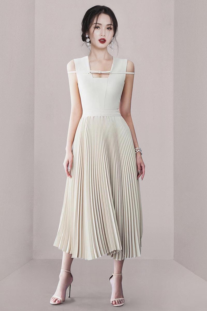 Pleated square collar sleeveless skirt hem summer dress