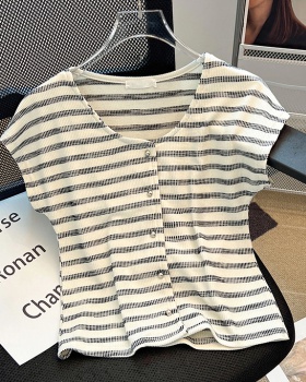 V-neck Korean style slim breasted stripe T-shirt