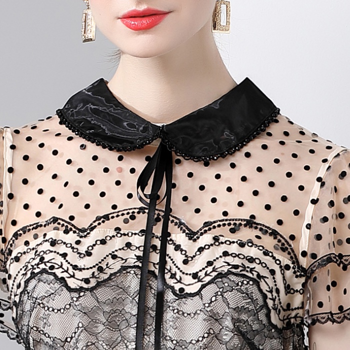 Lace embroidered pinched waist puff sleeve lady dress