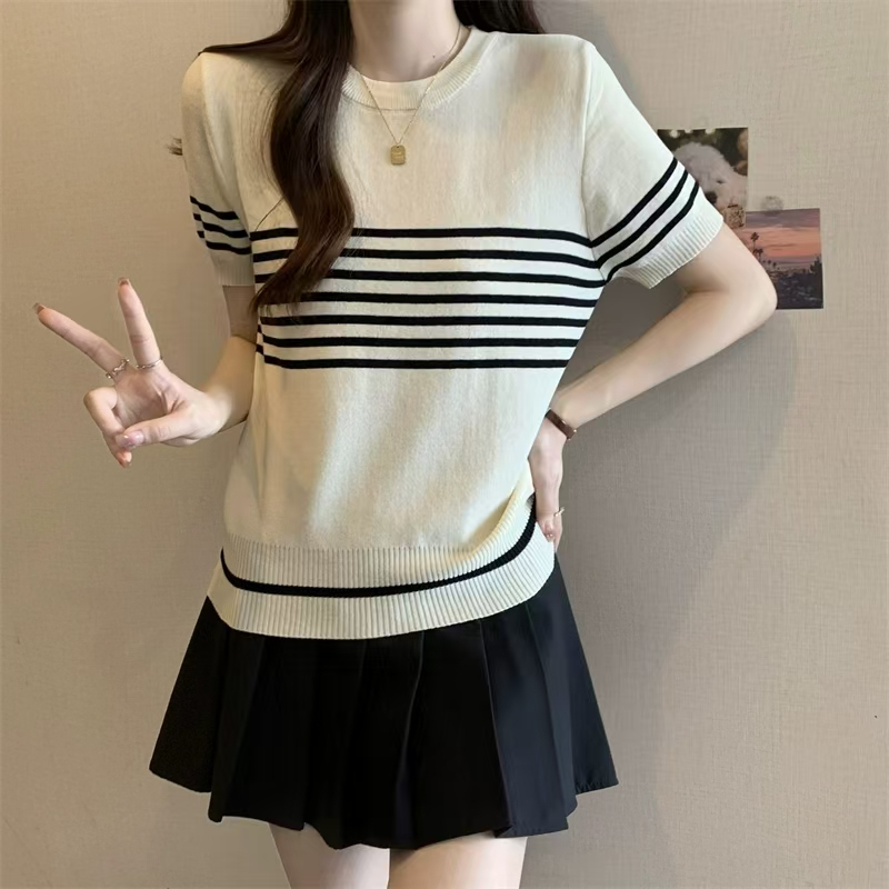 Short sleeve thin T-shirt summer sweater for women