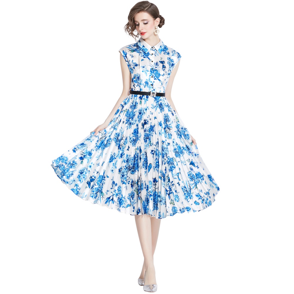 Sleeveless dress blue and white porcelain long dress