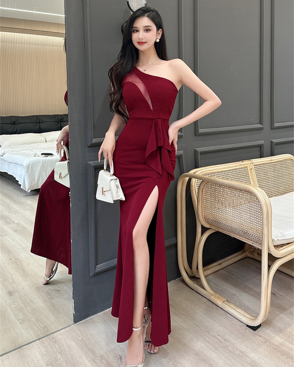 Temperament mermaid shoulder slim ladies split dress