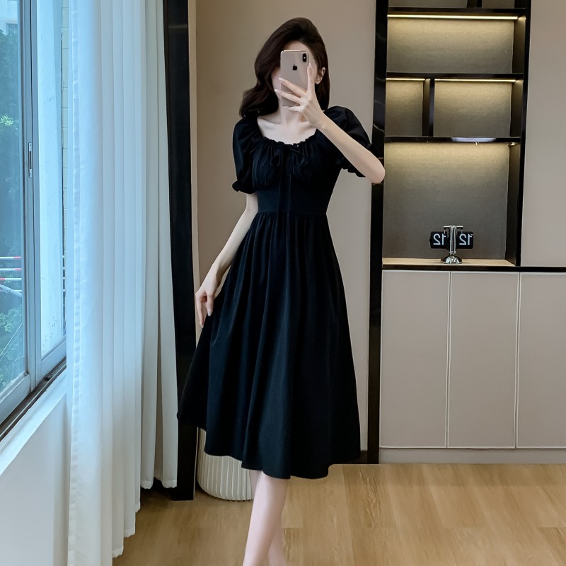 Light luxury wear black Hepburn style dress