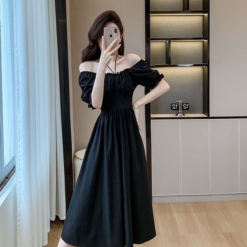 Light luxury wear black Hepburn style dress